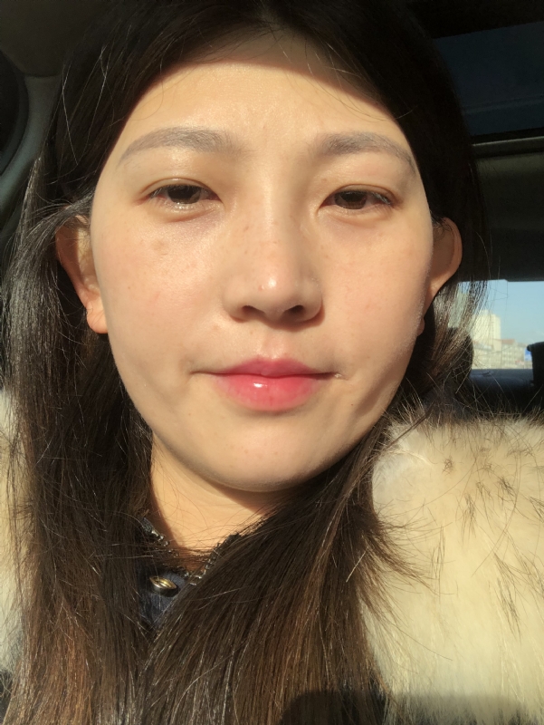 轻闭双眼的第一张照片--福清相亲服务中心