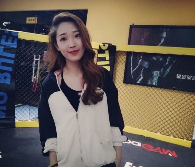 平ling的第三张照片--福清相亲服务中心