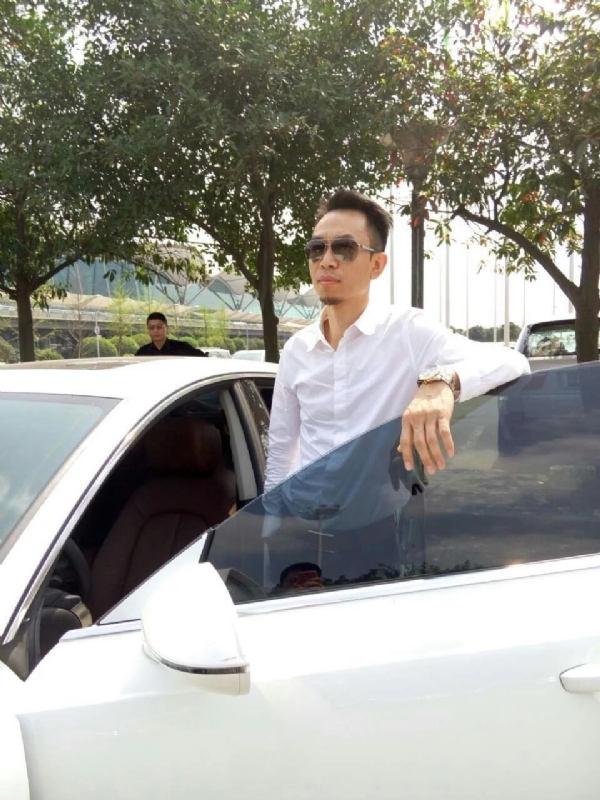 杨岳的第一张照片--福清相亲服务中心