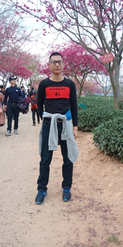小梁的第一张照片--福清相亲服务中心
