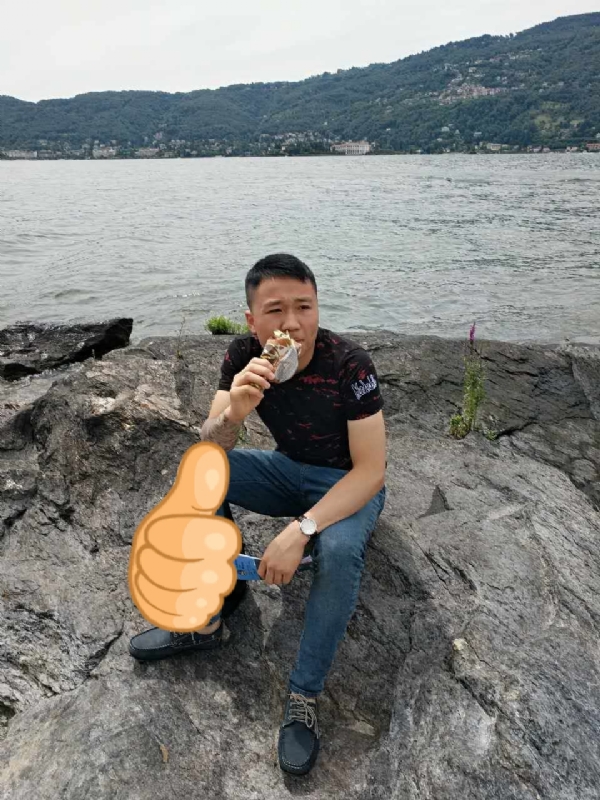 绚烂背后的平淡的第一张照片--福清相亲服务中心