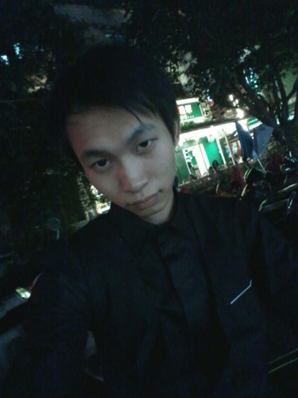瞬间回眸的第一张照片--福清相亲服务中心