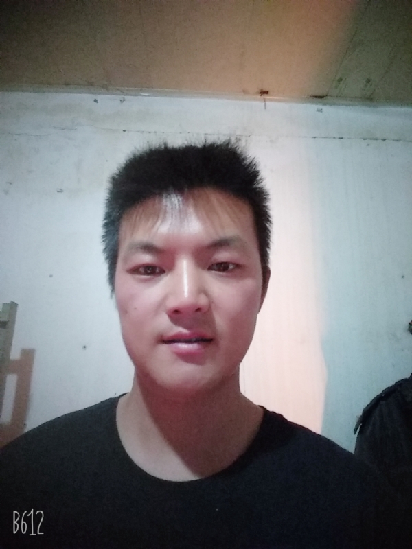 风轻云淡的第一张照片--福清相亲服务中心