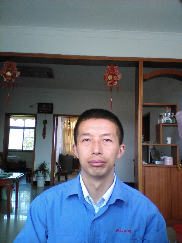 红玫瑰的第一张照片--福清相亲服务中心