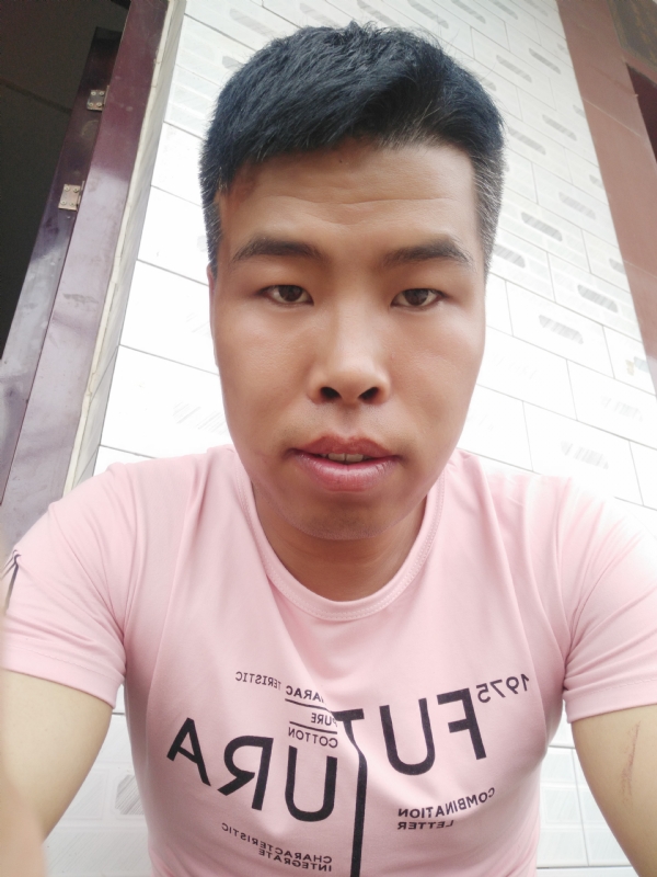 守护爱情的第一张照片--福清相亲服务中心