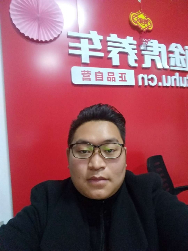 向上倾斜45度的第一张照片--福清相亲服务中心