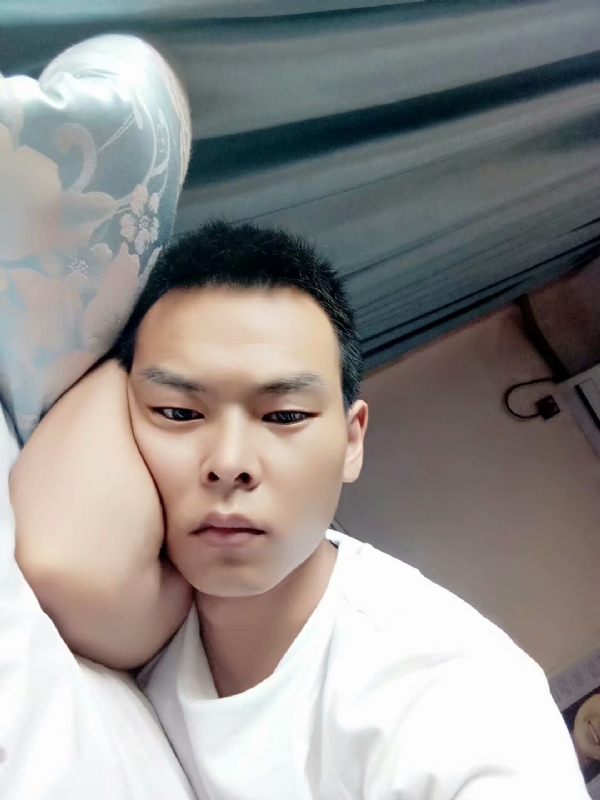 琪子心的第一张照片--福清相亲服务中心