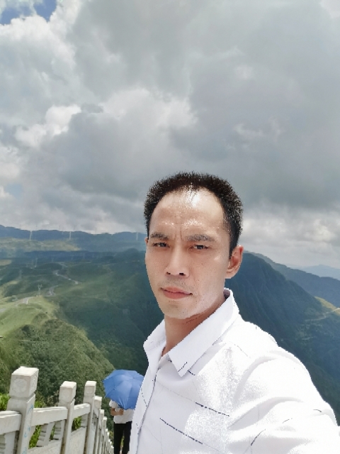LXZ的第一张照片--福清相亲服务中心