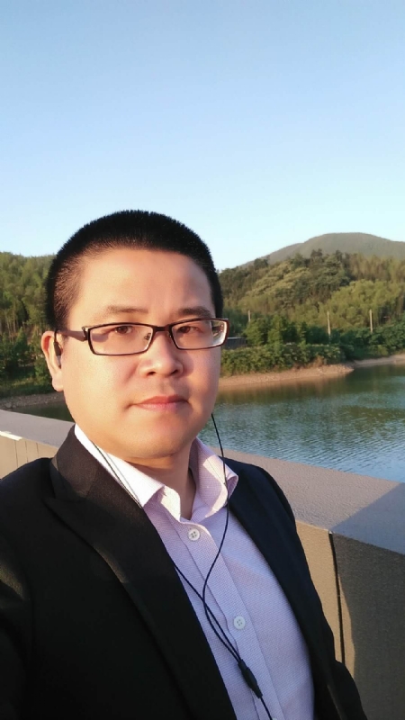 顾律师的第三张照片--福清相亲服务中心