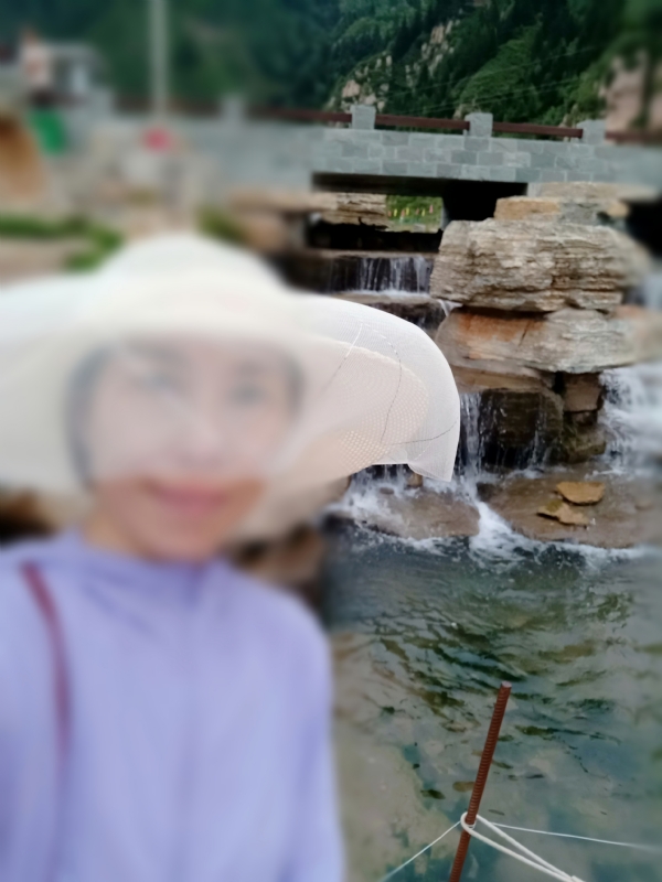 沥秋的第一张照片--福清相亲服务中心