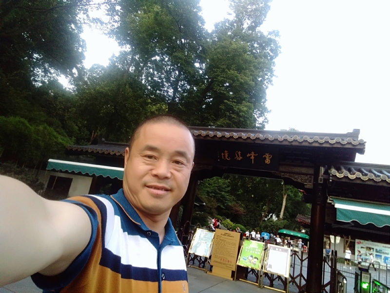 夏雨晨紫的第一张照片--福清相亲服务中心