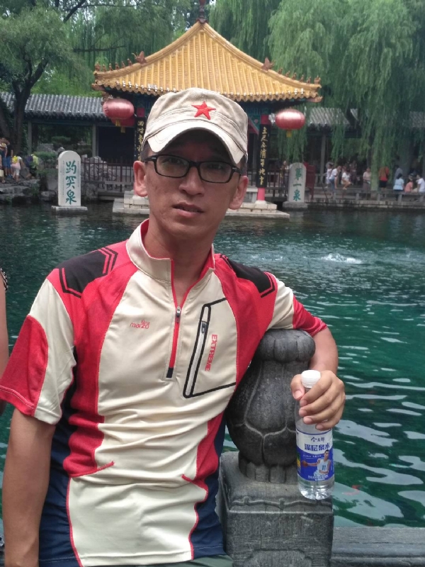 晓峰的第一张照片--福清相亲服务中心