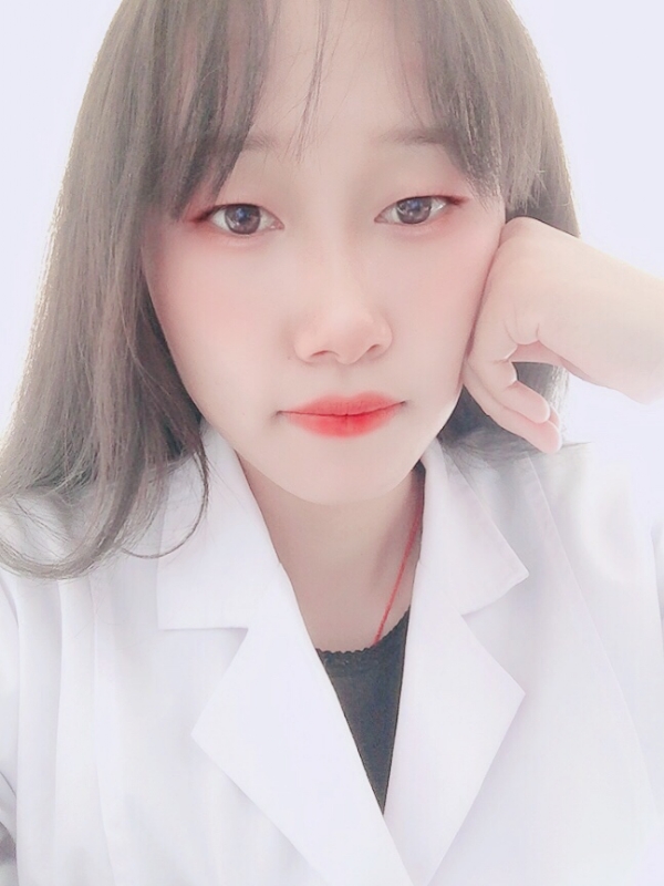 白婚纱的第一张照片--福清相亲服务中心