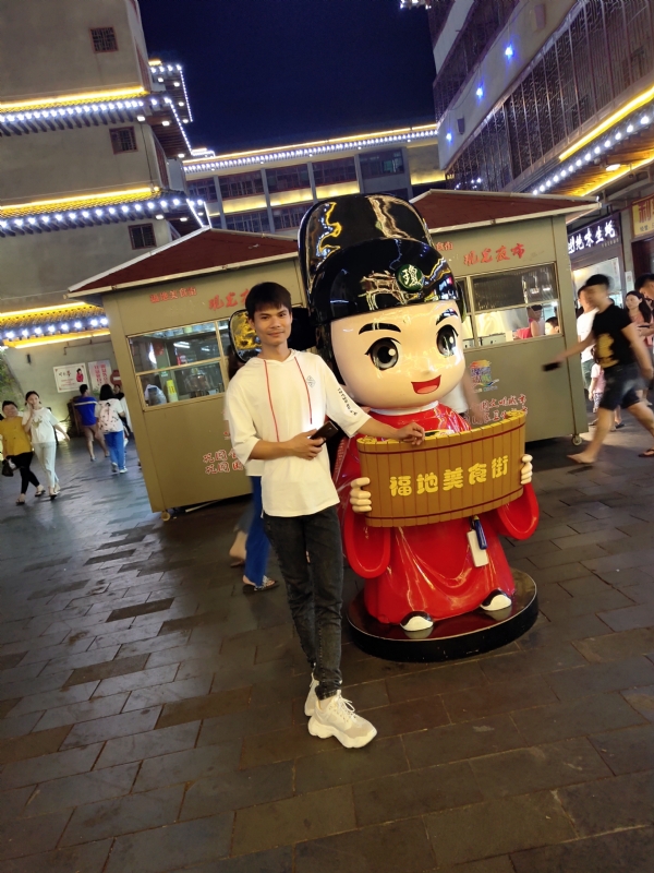 圆嘟嘟的瘦子的第一张照片--福清相亲服务中心