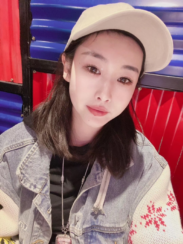 玲珑的第一张照片--福清相亲服务中心