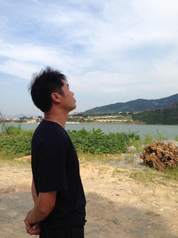雾里看花的第一张照片--福清相亲服务中心