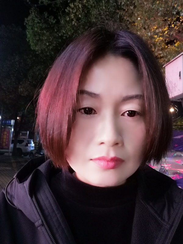 风中百合的第一张照片--福清相亲服务中心