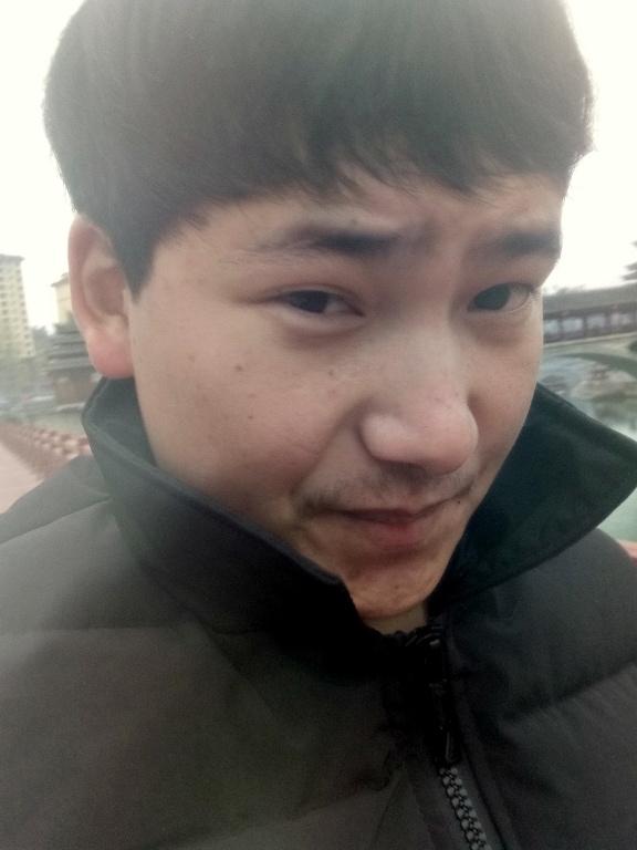 侗族青年作家超超的第二张照片--福清相亲服务中心