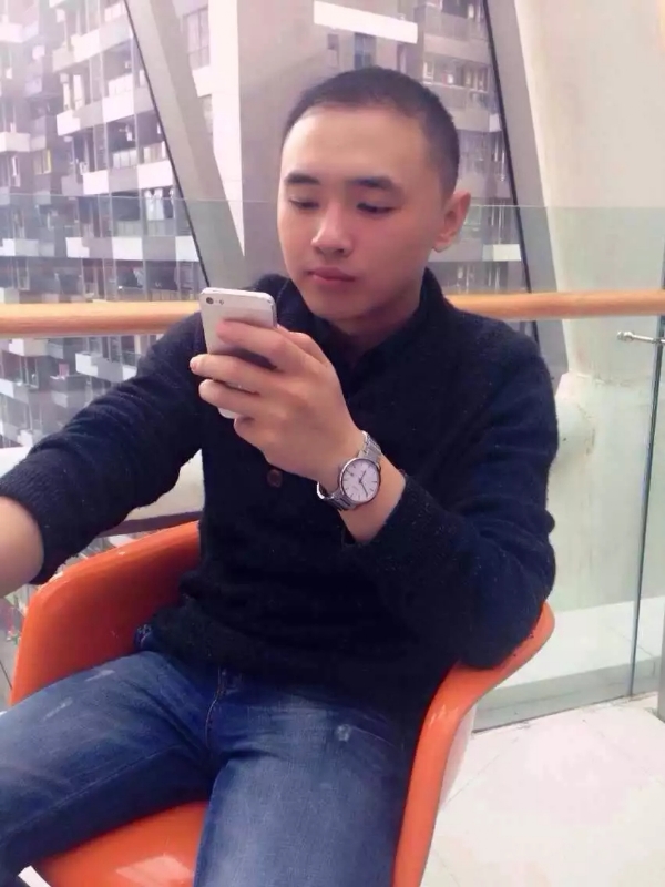 一个人的第一张照片--福清相亲服务中心