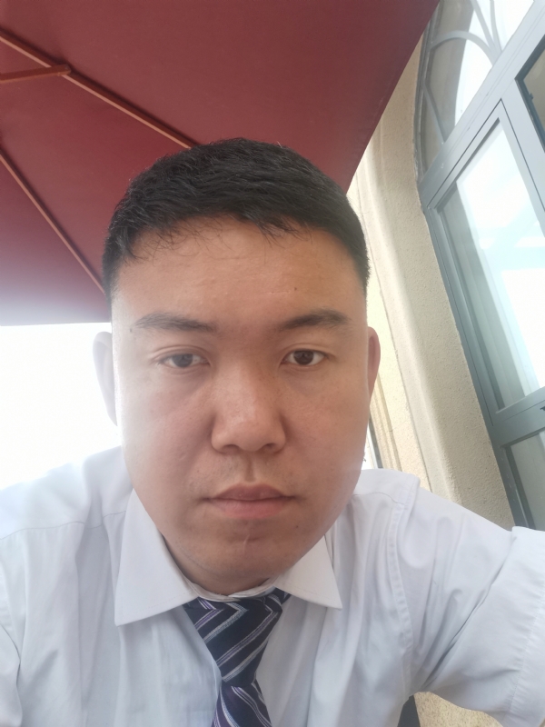 小龙哥的第一张照片--福清相亲服务中心