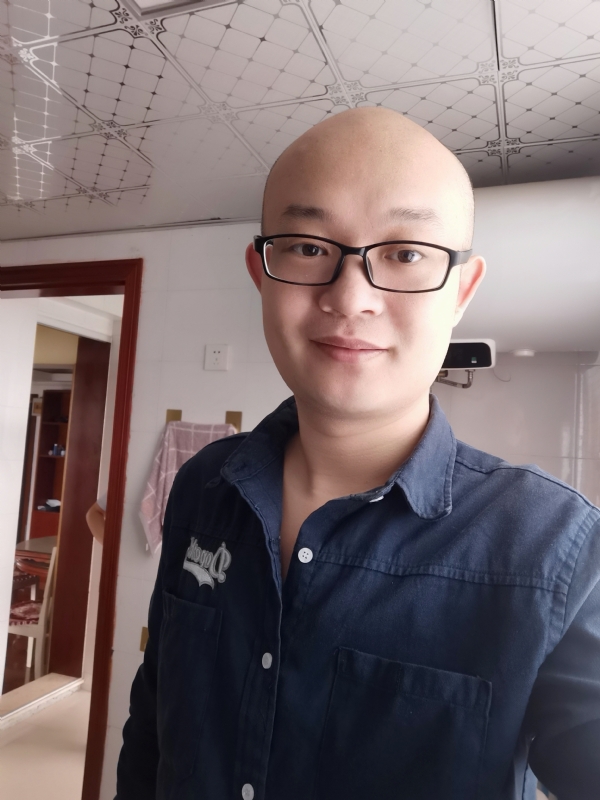 凝望远方的第一张照片--福清相亲服务中心