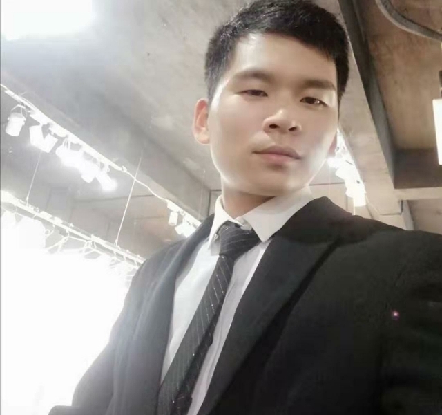 凌晨三点三分的第二张照片--福清相亲服务中心