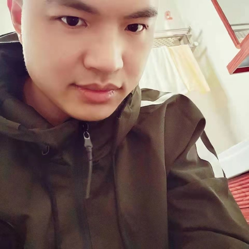 高大上的宅男的第二张照片--福清相亲服务中心