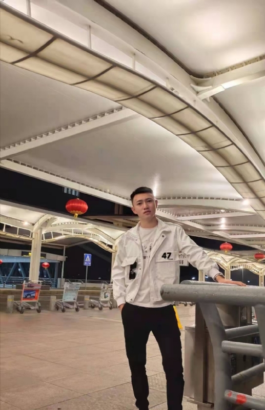 猕猴的第一张照片--福清相亲服务中心