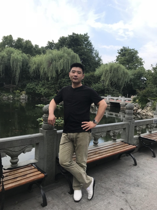 未来可期的第一张照片--福清相亲服务中心