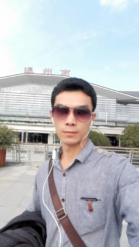 错把真心喂了狗的第三张照片--福清相亲服务中心
