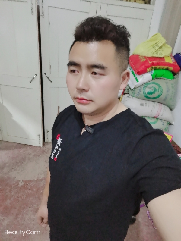 阿杰的第一张照片--福清相亲服务中心