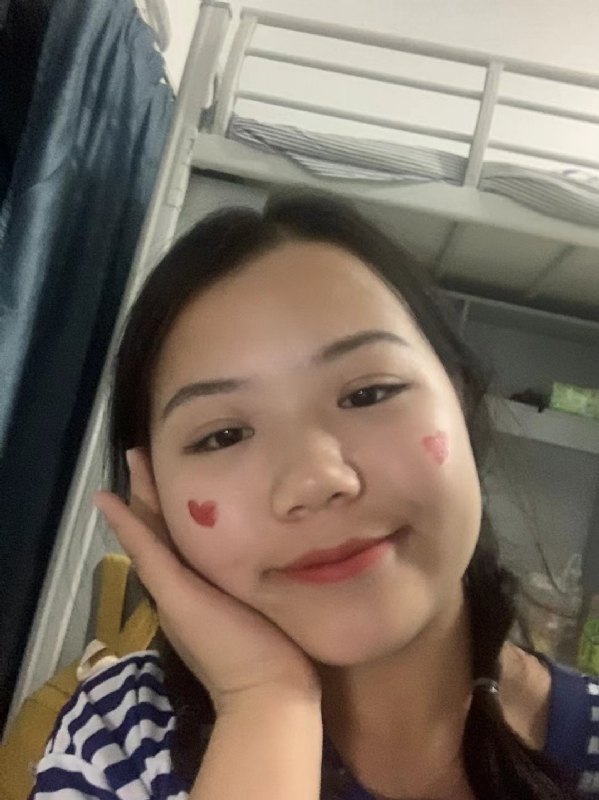 轻轻的一片云的第一张照片--福清相亲服务中心