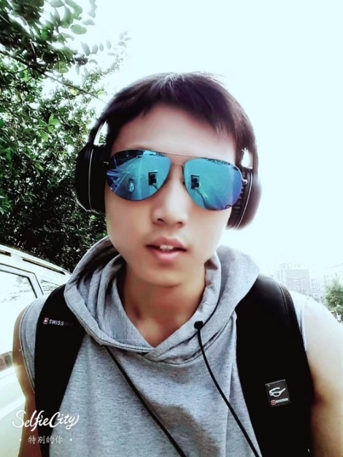 失意的人的第一张照片--福清相亲服务中心