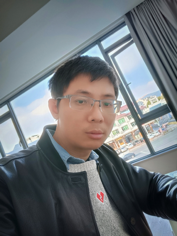 也许只是缺少一个拥抱的第二张照片--福清相亲服务中心