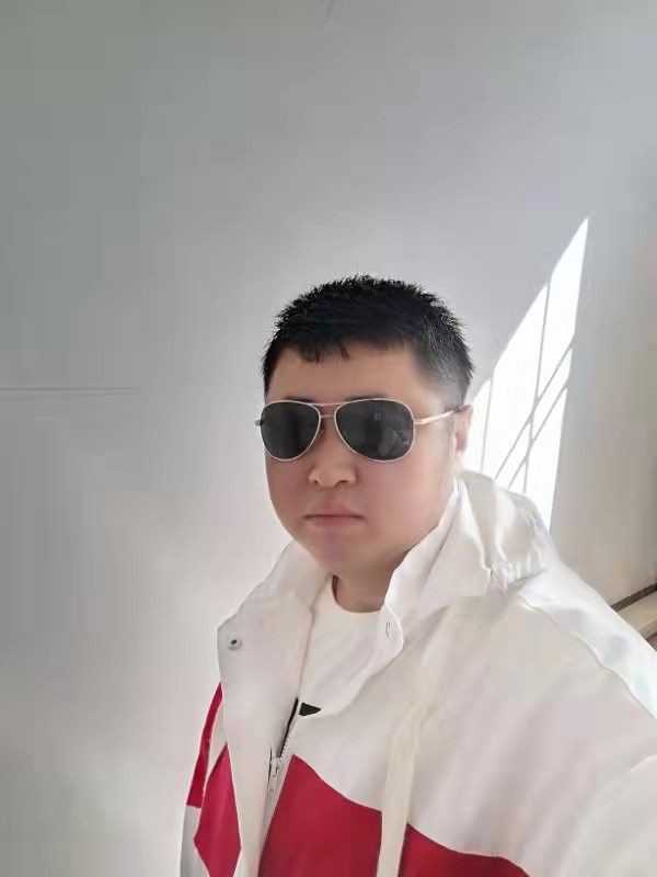 大漠叔叔的第一张照片--福清相亲服务中心