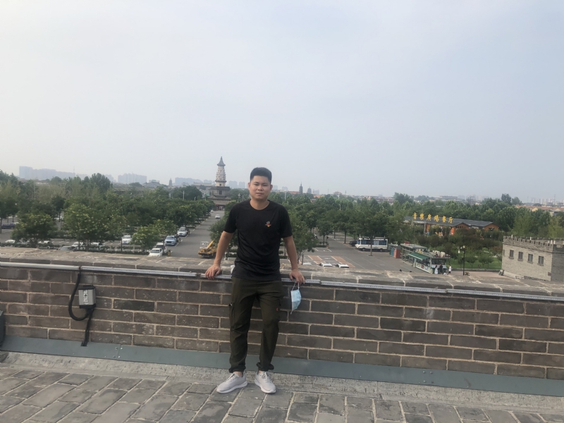 123.向左向右的第一张照片--福清相亲服务中心