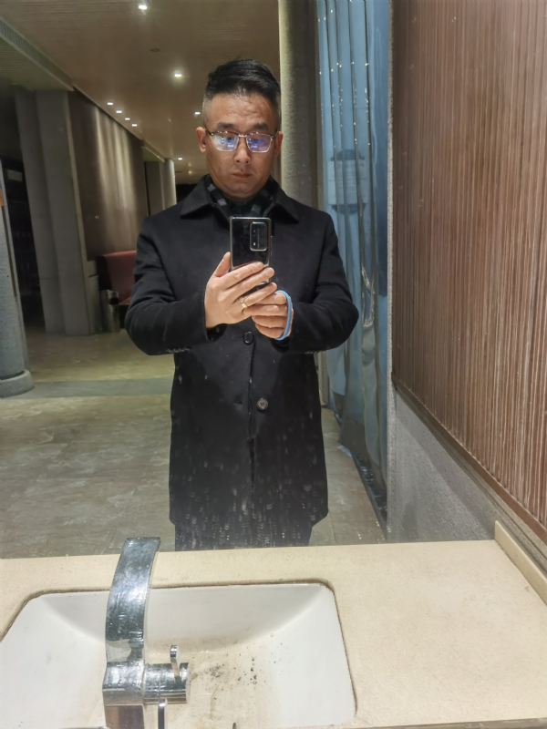 孤独尘埃的第一张照片--福清相亲服务中心