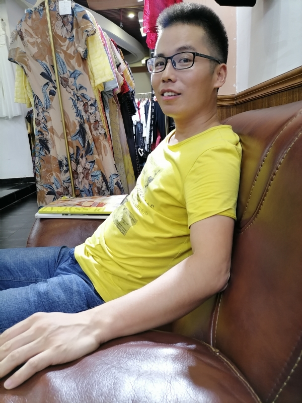 汪顺鹏的第一张照片--福清相亲服务中心