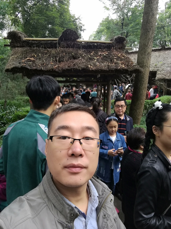 撑起一片天的第一张照片--福清相亲服务中心