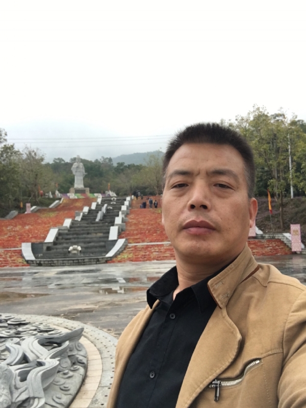 开心的松鼠的第一张照片--福清相亲服务中心