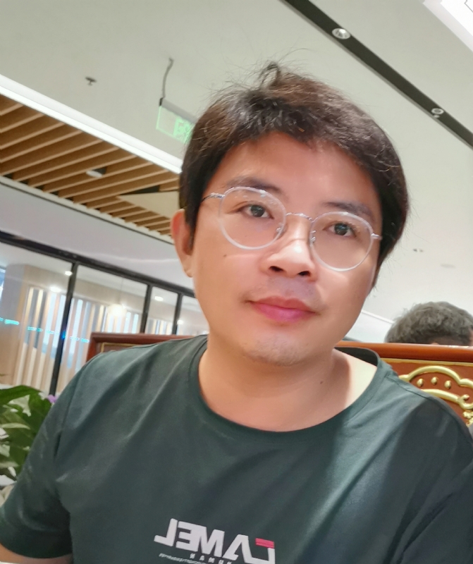 陆迅的第三张照片--福清相亲服务中心