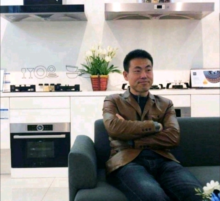 奋斗的执着的第一张照片--福清相亲服务中心