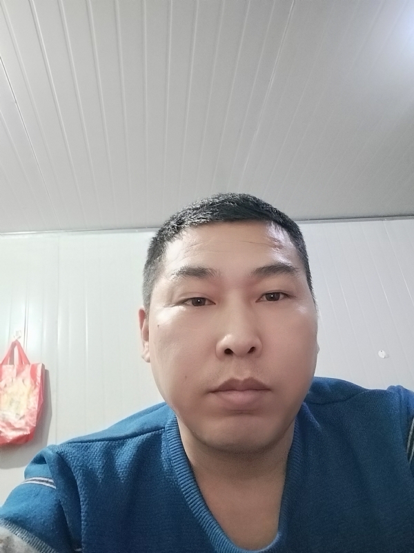 开着拖拉机去兜风的第一张照片--福清相亲服务中心