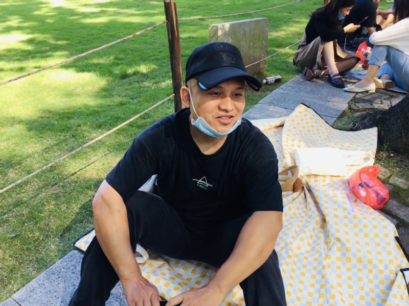 好大一颗石头的第一张照片--福清相亲服务中心