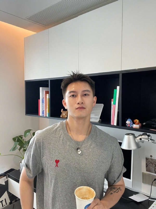 月光之下的第二张照片--福清相亲服务中心