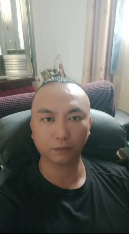 施逸森的第一张照片--福清相亲服务中心