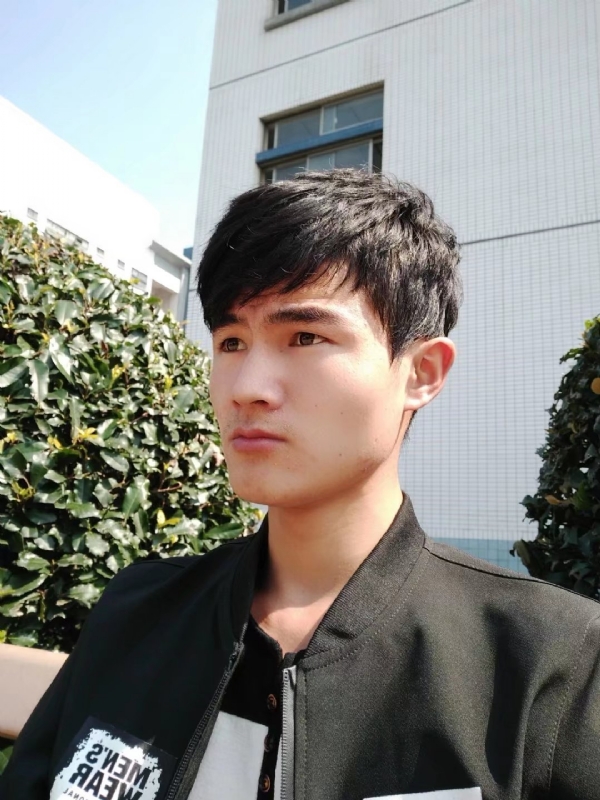 阳光男孩的第四张照片--福清相亲服务中心