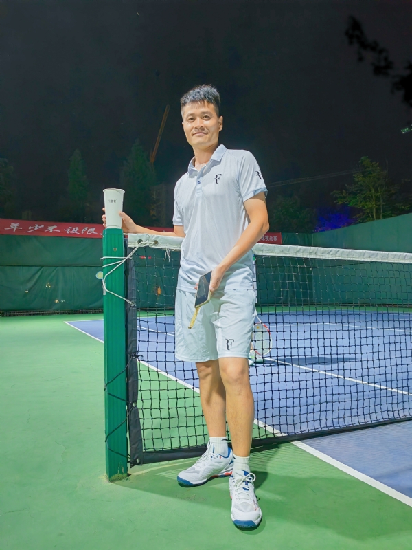 网球罗的第五张照片--福清相亲服务中心