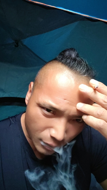 伯爵的第四张照片--福清相亲服务中心