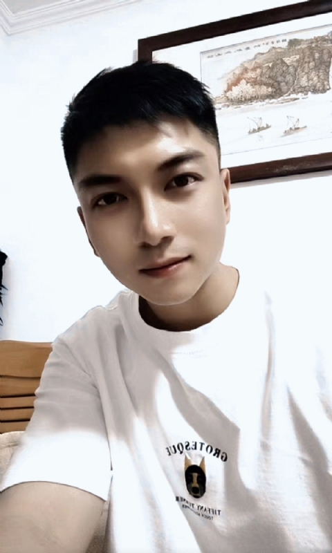 正直的火焰的第一张照片--福清相亲服务中心